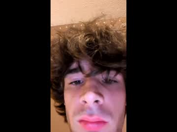 Darcylow Chaturbate stream image from December 12, 2025