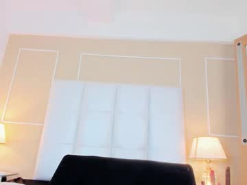 _Dolly_Squirrt_ Chaturbate stream image from December 12, 2025