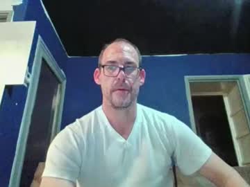 Handsomeguy4ever Chaturbate stream image from December 12, 2025