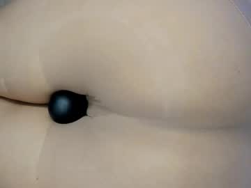 Cristinavanegas Chaturbate stream image from December 13, 2025