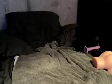Daddydomdoes Chaturbate stream image from December 13, 2025