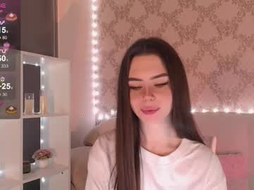 Holymiax Chaturbate stream image from December 13, 2025