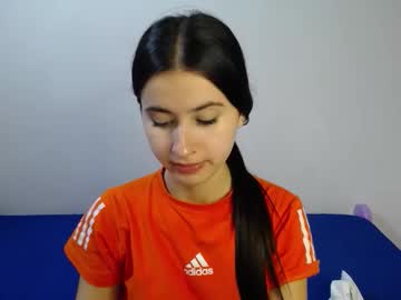Lilybumn Chaturbate stream image from December 13, 2025