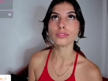 Ninasky19 Chaturbate stream image from December 13, 2025