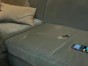 Angiegurl4u Chaturbate stream image from December 13, 2025