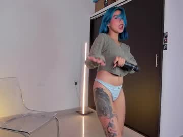 Bluestar_Taylenn Chaturbate stream image from December 13, 2025