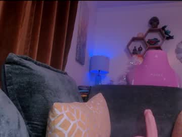 Kittykreams Chaturbate stream image from December 13, 2025