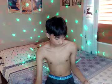 Fineboii_Rey18 Chaturbate stream image from December 13, 2025