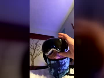 Breadninja69 Chaturbate stream image from December 13, 2025