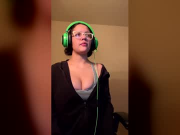 Zillabites Chaturbate stream image from December 13, 2025