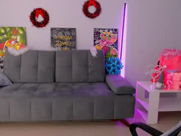 Queenofthesense Chaturbate stream image from December 13, 2025