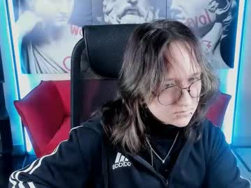 Syllviareed Chaturbate stream image from December 13, 2025