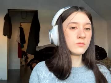 Arlacrooke Chaturbate stream image from December 13, 2025
