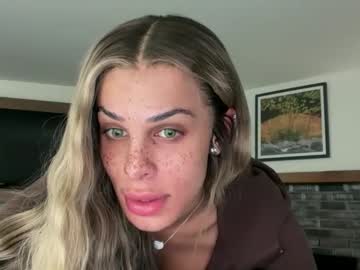 Juliebunny667 Chaturbate stream image from December 13, 2025