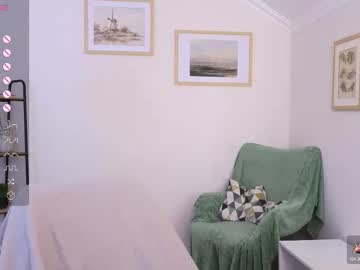 Vivian_Delot Chaturbate stream image from December 13, 2025