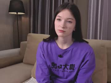 Elliengelkes Chaturbate stream image from December 13, 2025