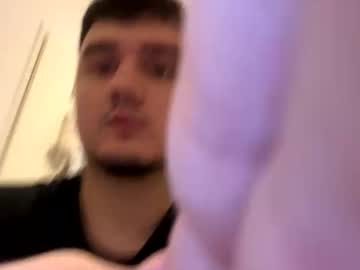 New18_Years Chaturbate stream image from December 13, 2025