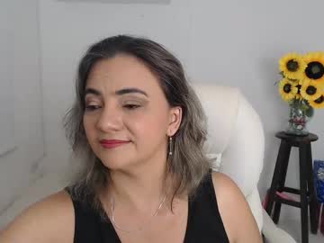 Rebeca_Milf Chaturbate stream image from December 13, 2025