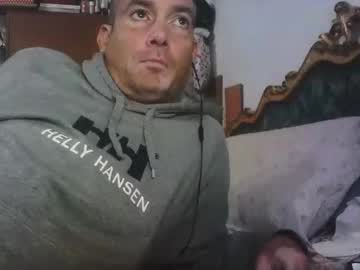 Pets76 Chaturbate stream image from December 13, 2025