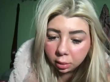 Gwengracee Chaturbate stream image from December 13, 2025