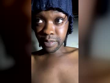 Alwayshappyinhere Chaturbate stream image from December 13, 2025