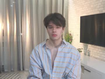 Vladaesthetics Chaturbate stream image from December 13, 2025