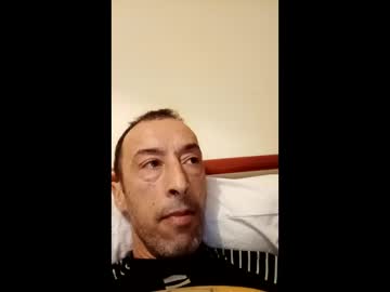 Macedomouraaa Chaturbate stream image from December 14, 2025