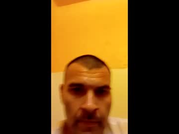 Papi700899 Chaturbate stream image from December 14, 2025