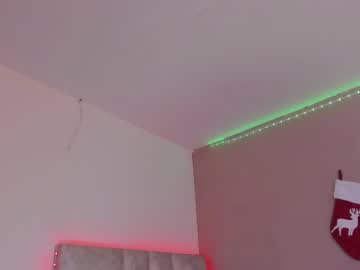 Roselyn_Caprice Chaturbate stream image from December 14, 2025