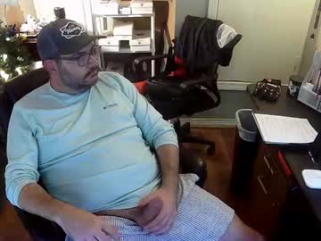 Taintnuzzler_13 Chaturbate stream image from December 14, 2025