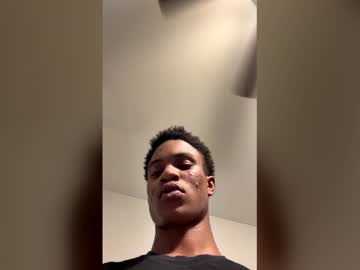 Yellowandcrash Chaturbate stream image from December 14, 2025