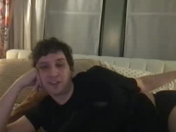 Doggiewhore Chaturbate stream image from December 14, 2025