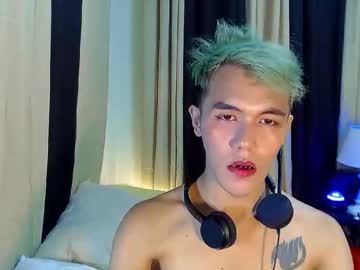Little_Pauoie Chaturbate stream image from December 14, 2025