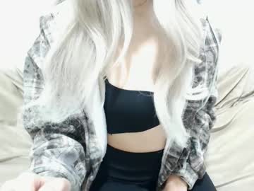 Camillebunny Chaturbate stream image from December 14, 2025