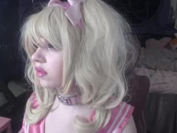 Stellalocke Chaturbate stream image from December 14, 2025