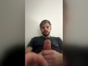Bmilkgv Chaturbate stream image from December 14, 2025
