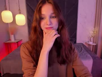 Mirandaglow Chaturbate stream image from December 14, 2025