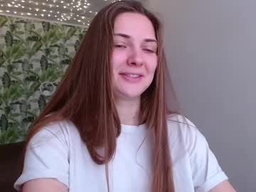 Oliviashiny Chaturbate stream image from December 14, 2025