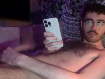 Uhhstephen Chaturbate stream image from December 14, 2025