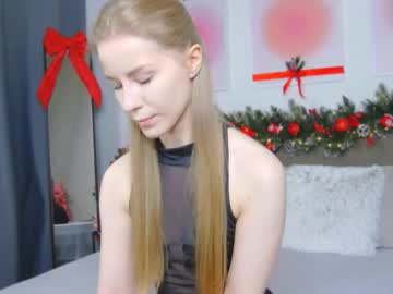 Violetswone Chaturbate stream image from December 14, 2025