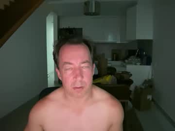 Iwantuu2 Chaturbate stream image from December 14, 2025