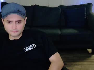 Poo_C_Licker213 Chaturbate stream image from December 14, 2025