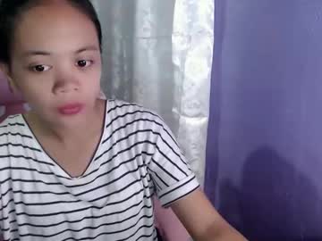 Cummingixrl17 Chaturbate stream image from December 14, 2025