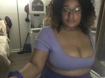 Nyxtheehottie Chaturbate stream image from December 14, 2025