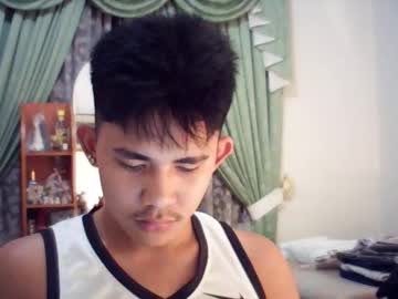 Urcutie_Asianboy Chaturbate stream image from December 14, 2025