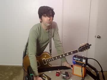 Flanneldong Chaturbate stream image from December 14, 2025