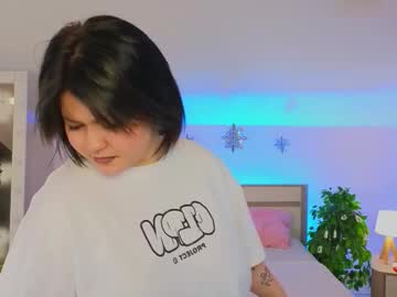 Lunaa_Blisss Chaturbate stream image from December 14, 2025