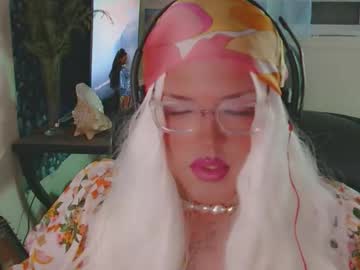 Honeylavender777 Chaturbate stream image from December 14, 2025