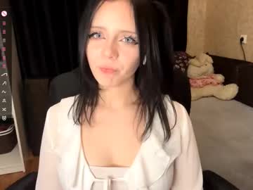 Tressamarshbanks Chaturbate stream image from December 14, 2025