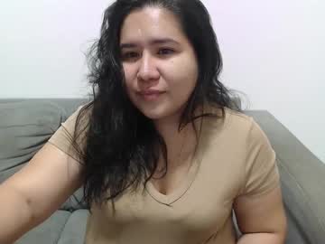 Annaloveme Chaturbate stream image from December 14, 2025